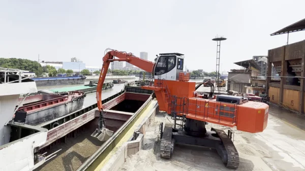 mobile material handler machine