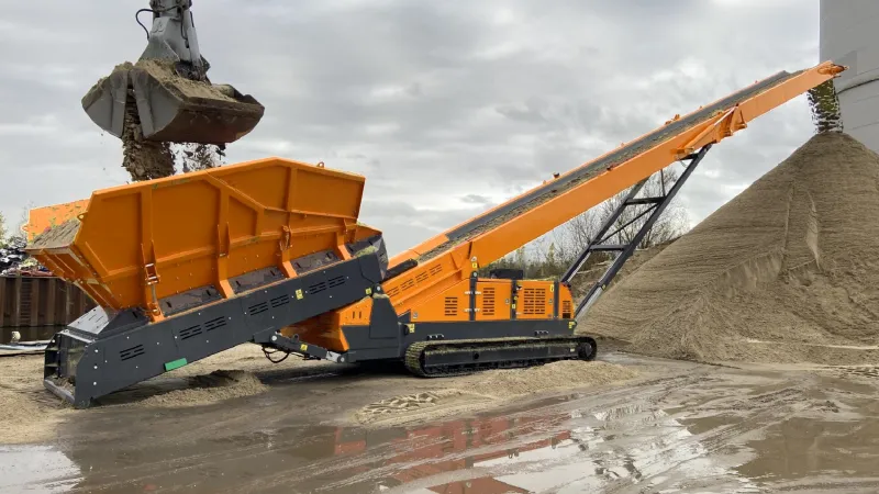 mobile hopper feeder