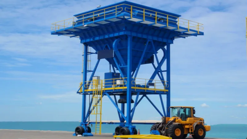 Mobile Eco Hopper With Dust Collector