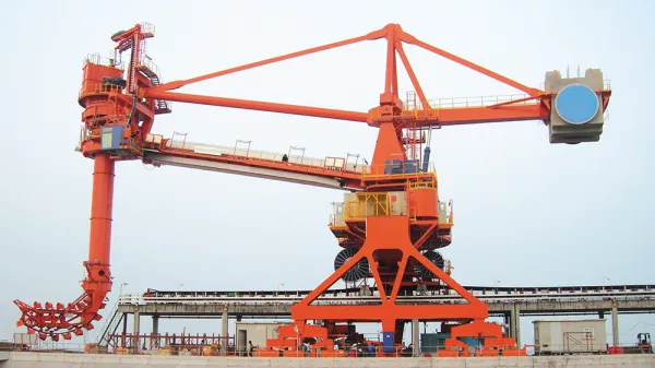 chain bucket ship unloader