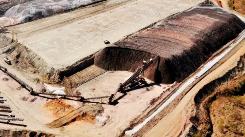 Radial Telescopic Stacker for Building Flat Top Piles